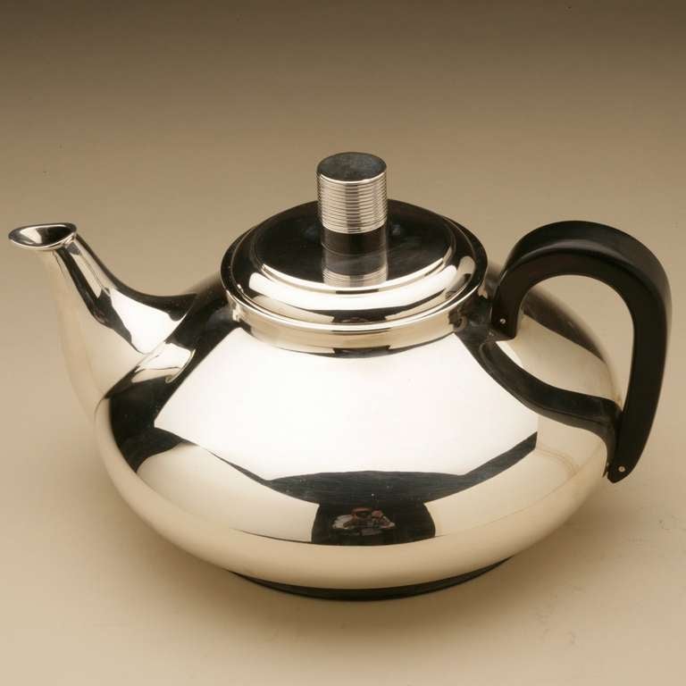 Scandinavian Modern Frantz Hingelberg Modernist Teapot Designed by Svend Weihrauch