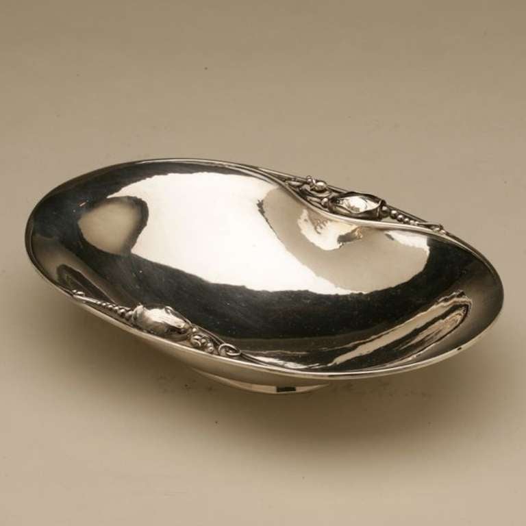 Art Nouveau Georg Jensen Sterling Silver Blossom Oval Dish No. 2A For Sale