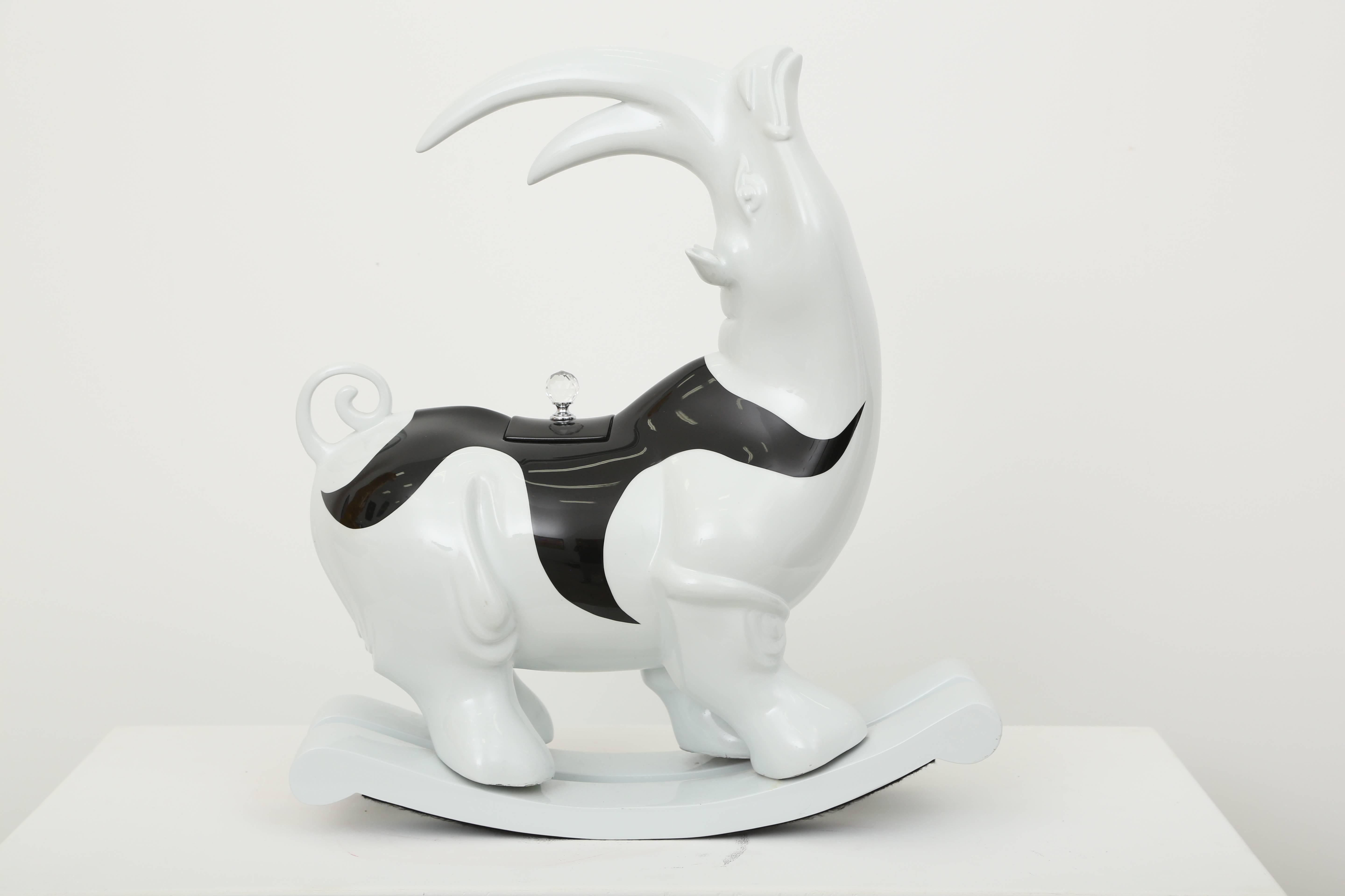 Rhino Jewelry Box - Sculpture by Patrick Schumacher