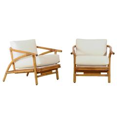 Stylish Pair of Modern Lounge Chairs by Ficks Reed