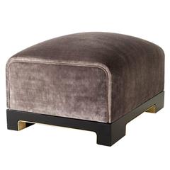 Achille Salvagni, "Vittoria", velvet and lacquer ottoman, Italy, 2015 1