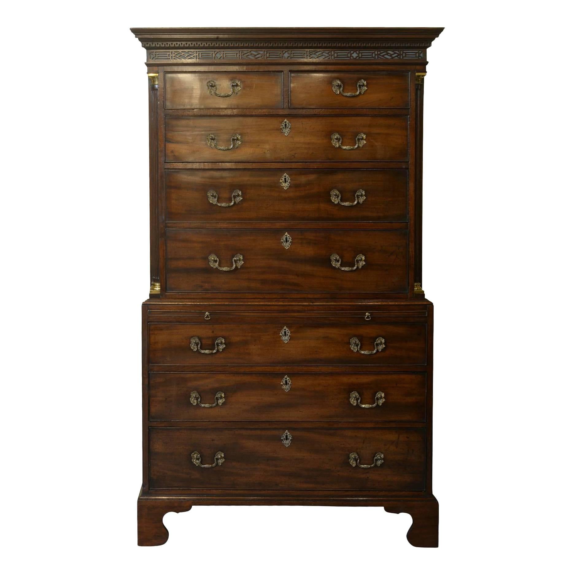 Georgian Mahogany Chest on Chest with Slide