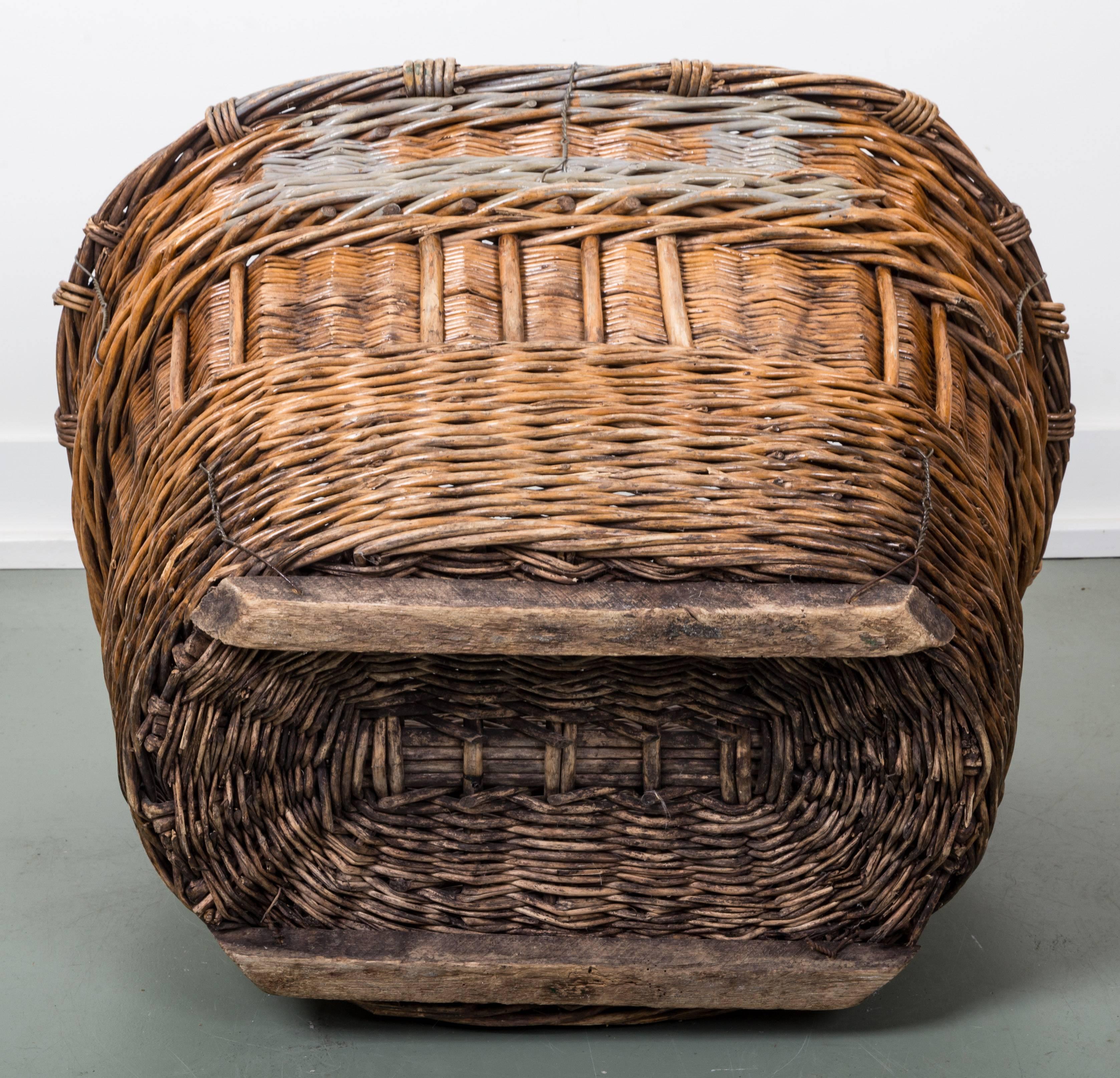 Early 20th Century French Wicker Champagne Harvest Basket 3