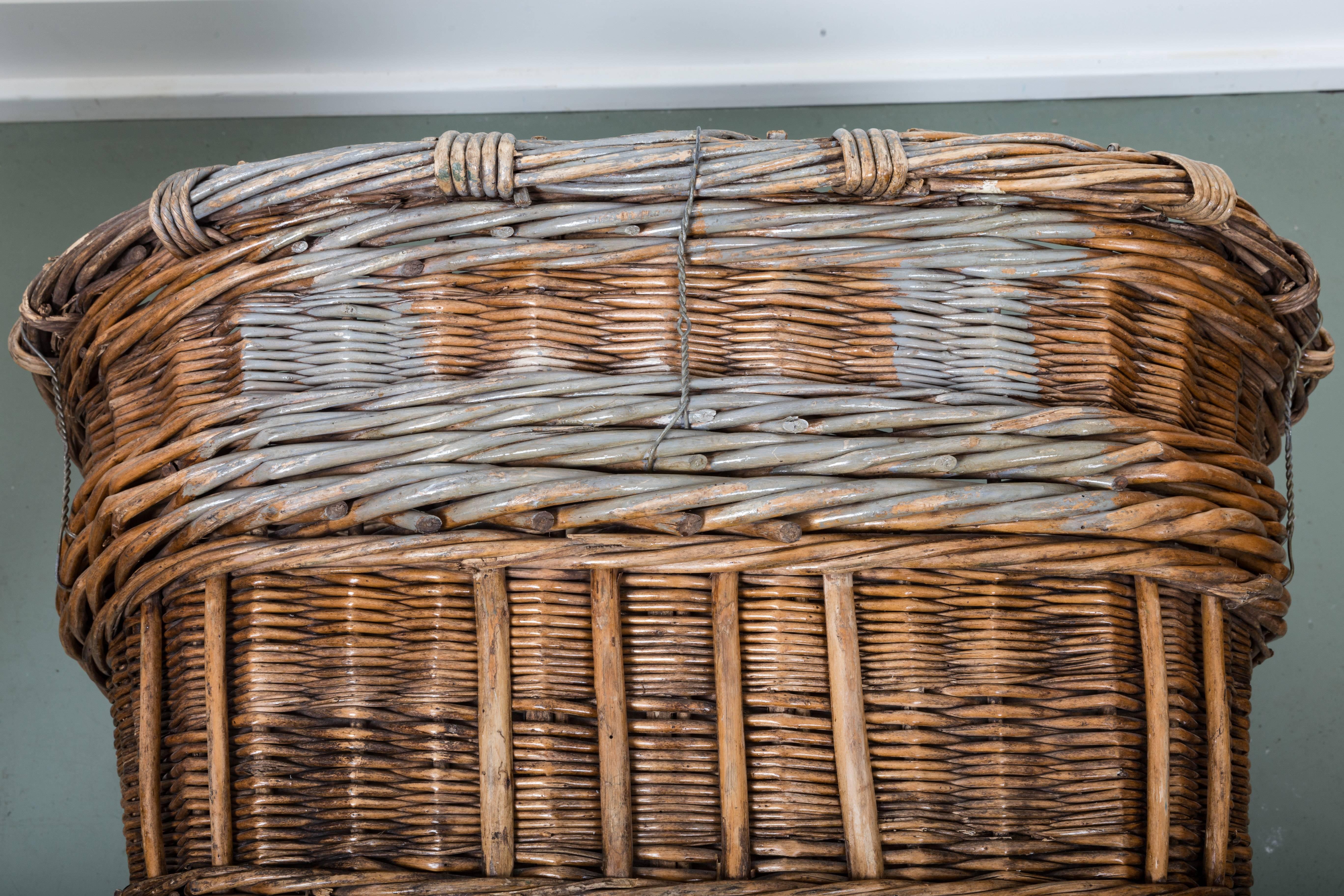 Early 20th Century French Wicker Champagne Harvest Basket 4