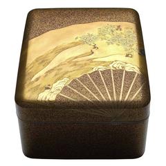 Gold Lacquer Tebako Box with Fan and Chrysanthemum