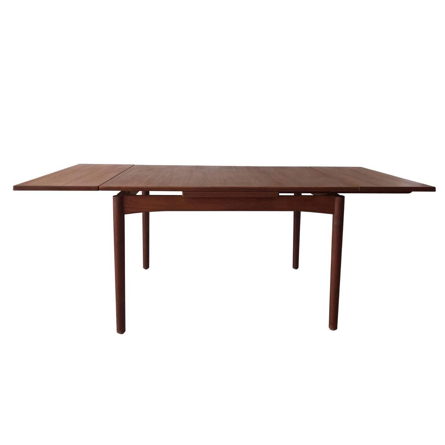 Scandinavian Draw-Leaf Extendable Teak Dining Table, 1960s For Sale