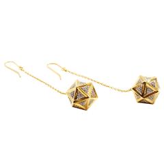 Icoso Diamond Dangle Gold Earrings 7
