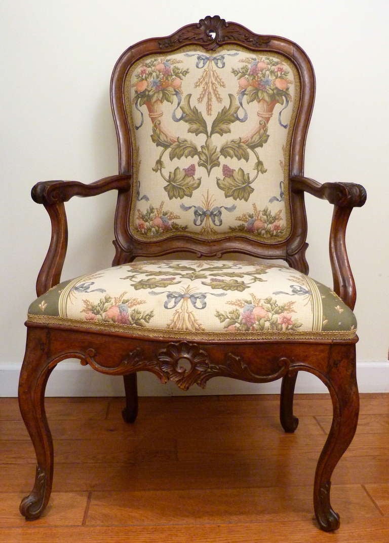 18th century Italian Venetian carved walnut armchair.