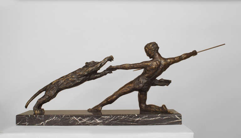 Art déco Figure de gladiateur en bronze Michel Decoux en vente