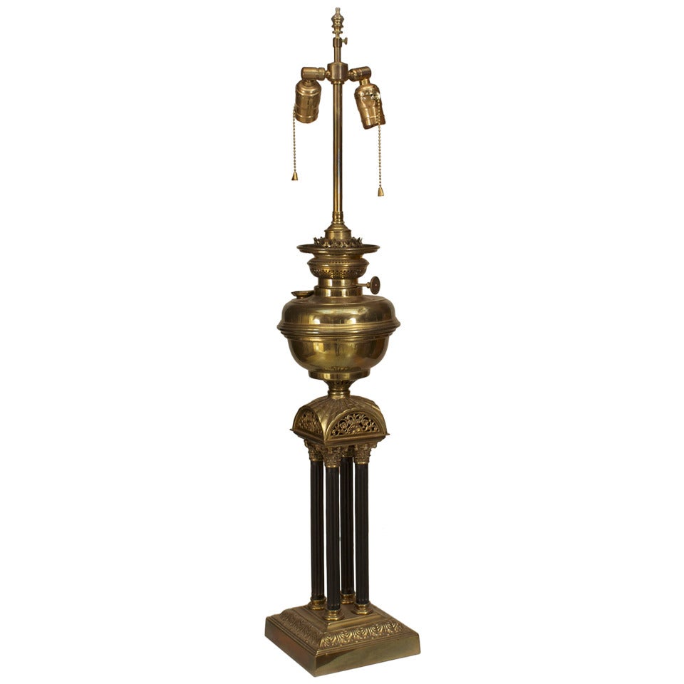 English Victorian Brass Column Table Lamp For Sale
