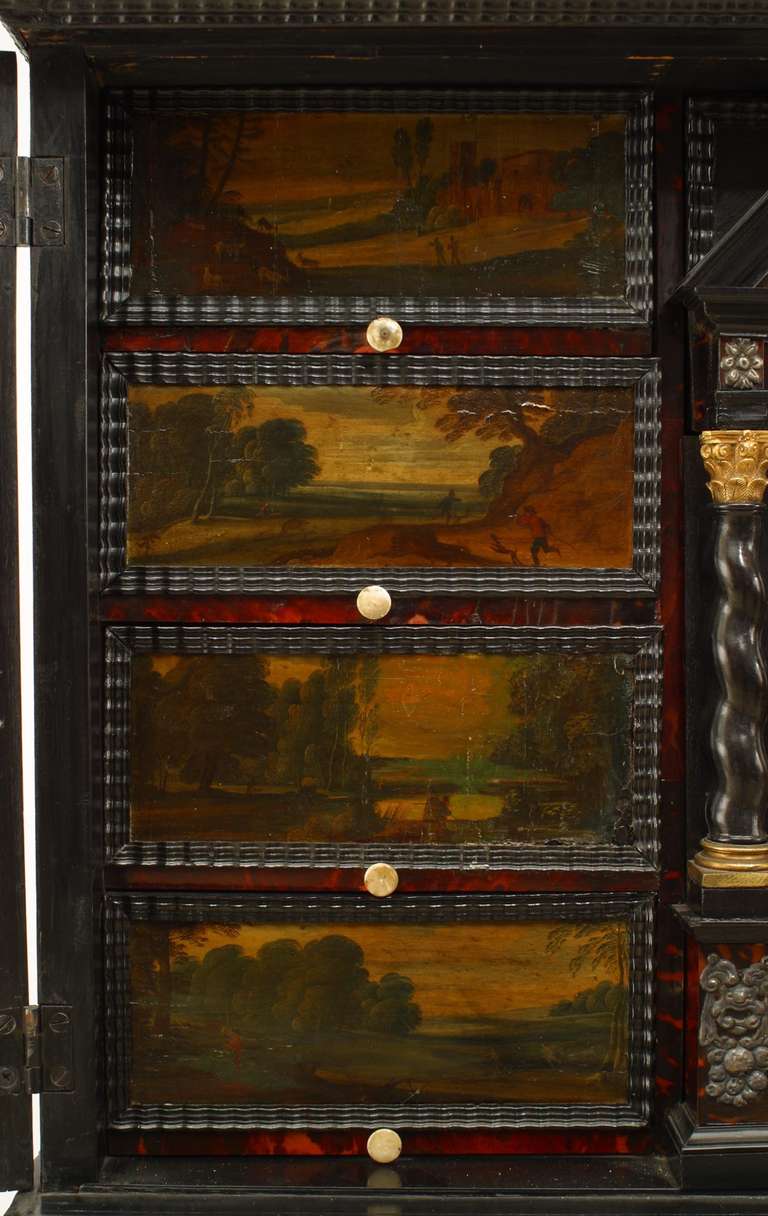 Fein bemalt Ende 17. Jh. Flämischer Barockschrank 4