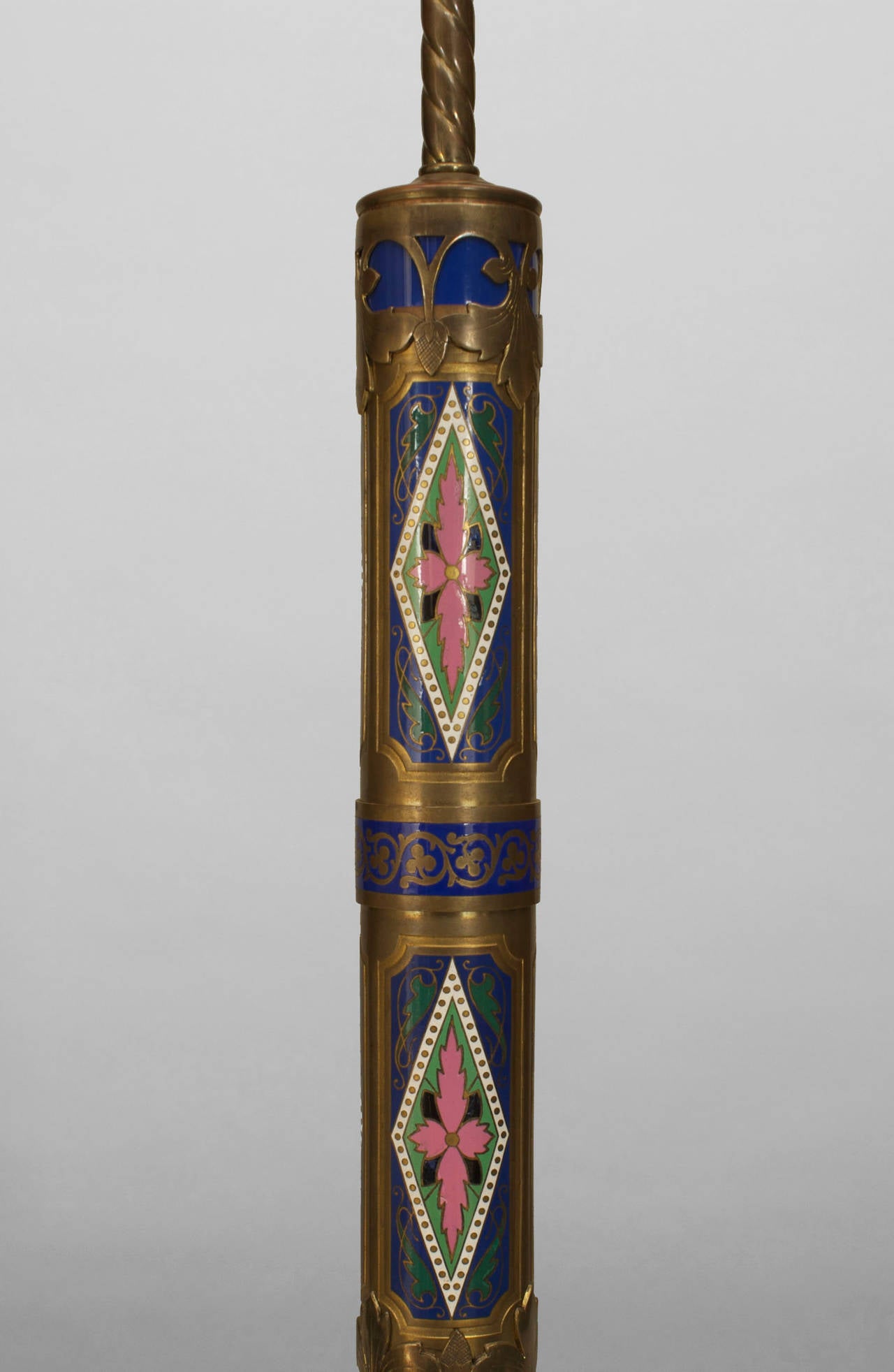 Pair of French Victorian Enamel Column Table Lamps In Excellent Condition For Sale In Queens, NY