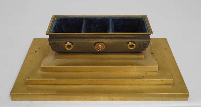 19th-Century French Empire Bronze Napoleon Commemorative Inkwell  In Good Condition For Sale In New York, NY