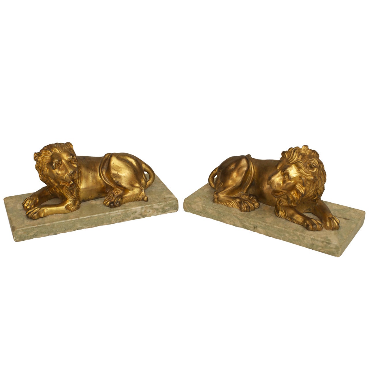 Paar schöne italienische Renaissance-Löwen aus vergoldeter Bronze des 19