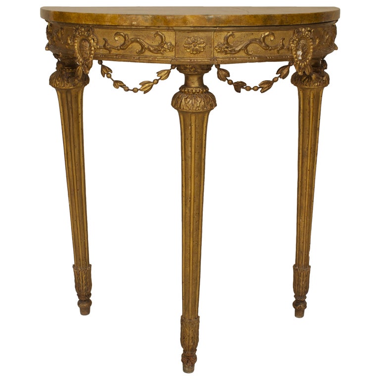 An Elegant 18th Century Italian Neo-classic Giltwood Console Table For Sale  at 1stDibs