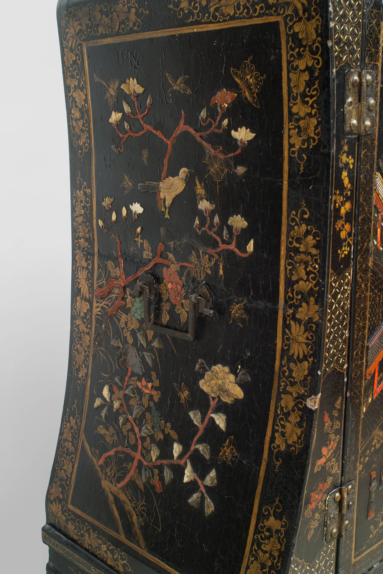 Chinese Black Lacquered Chinoiserie Cabinet In Good Condition In New York, NY