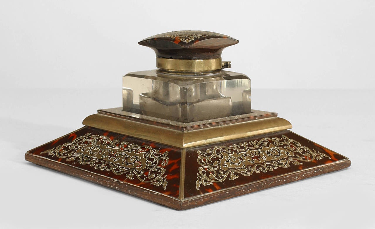 French Victorian Boulle-style square tortoise shell and brass inlaid inkwell with crystal well.
