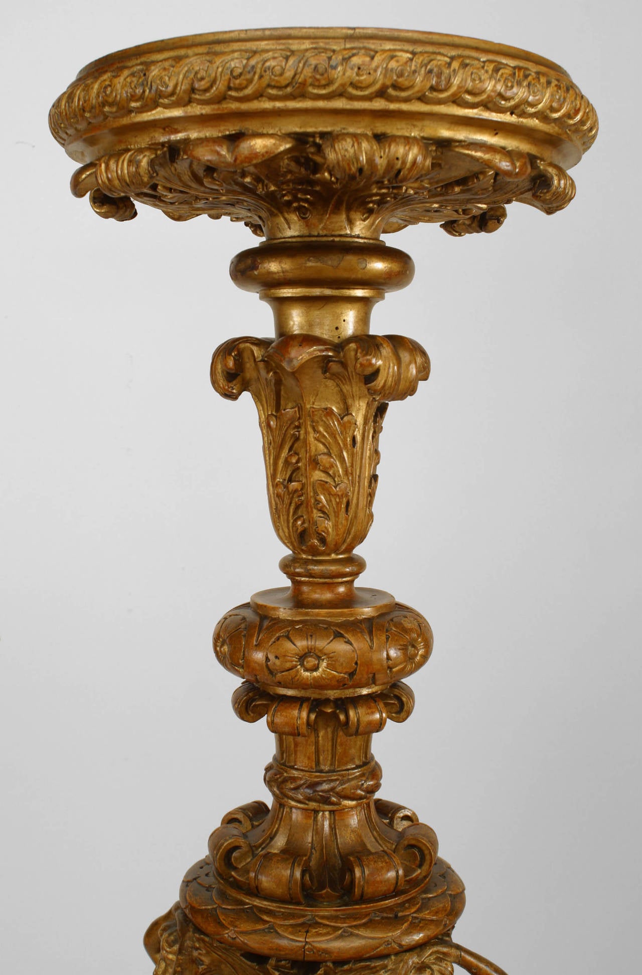 Pair of French Louis XVI Gilt Pedestals In Good Condition For Sale In New York, NY