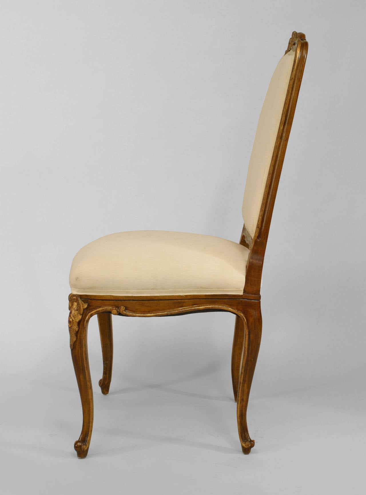 Français Ensemble de 6 chaises d'appoint peintes françaises Louis XV en vente