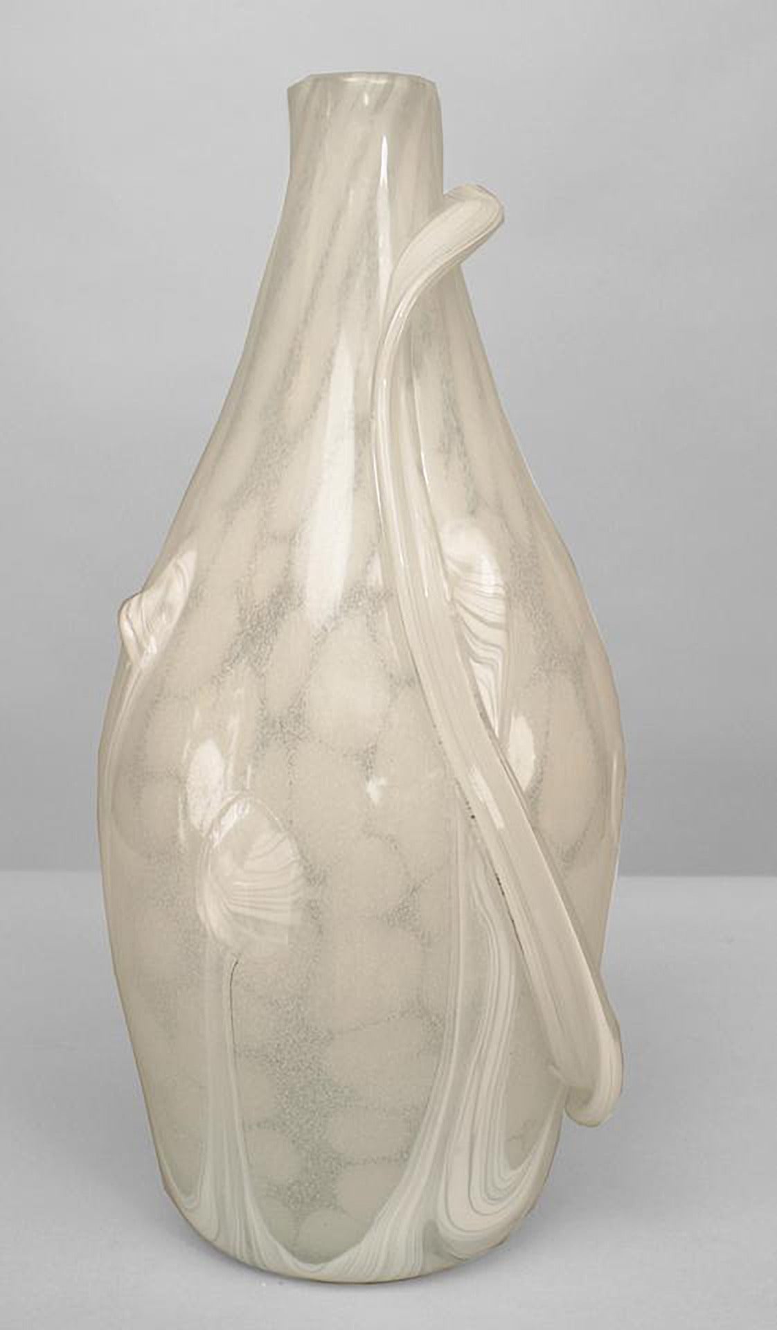 French Post-War Gambier White Glass Vase In Excellent Condition For Sale In New York, NY