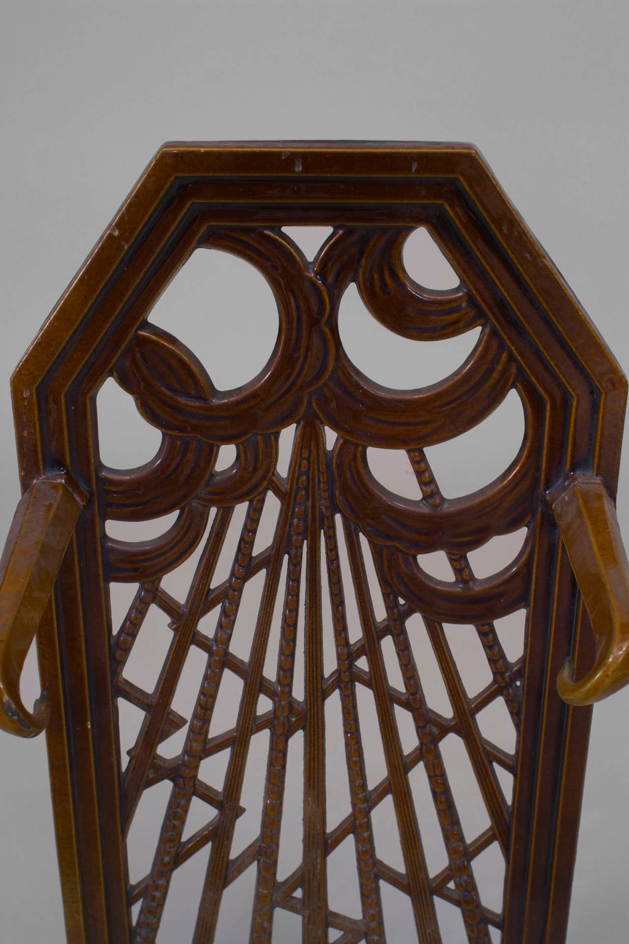 Français Stand de parapluie en métal Art Deco avec motif de pluie en vente