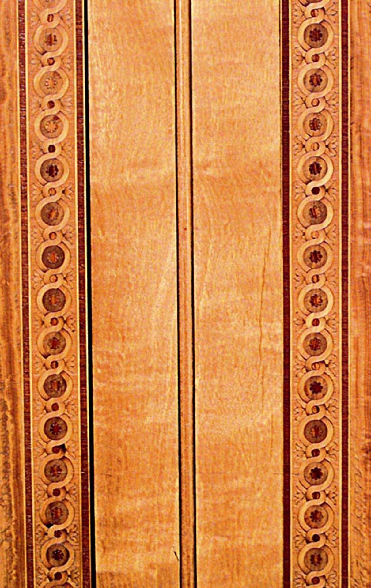 English Georgian style (20th Century) marquetry & satinwood panel with guilloche border (in the manner of ROBERT ADAMS).
