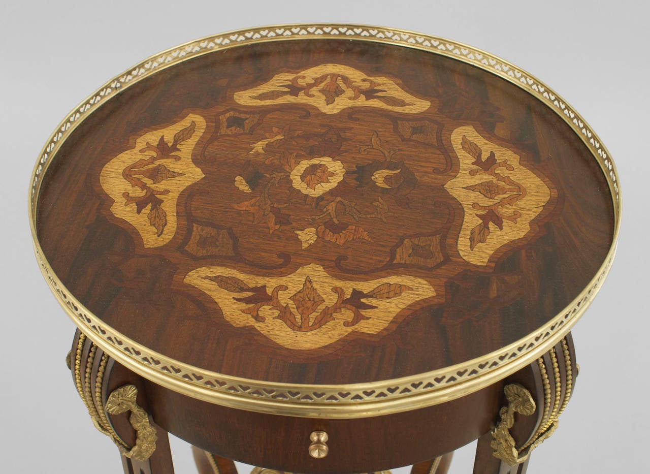 Pair of French Louis XVI Brass and Floral Inlaid End Tables In Good Condition In New York, NY