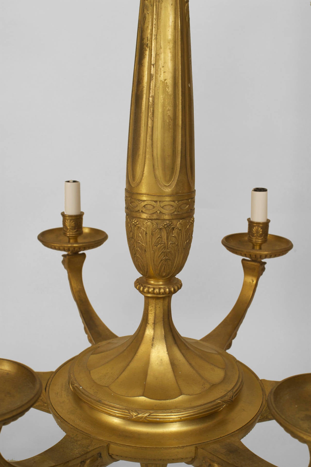 Français Lustre français de style Empire en bronze avec aigle en forme d'aigle en vente