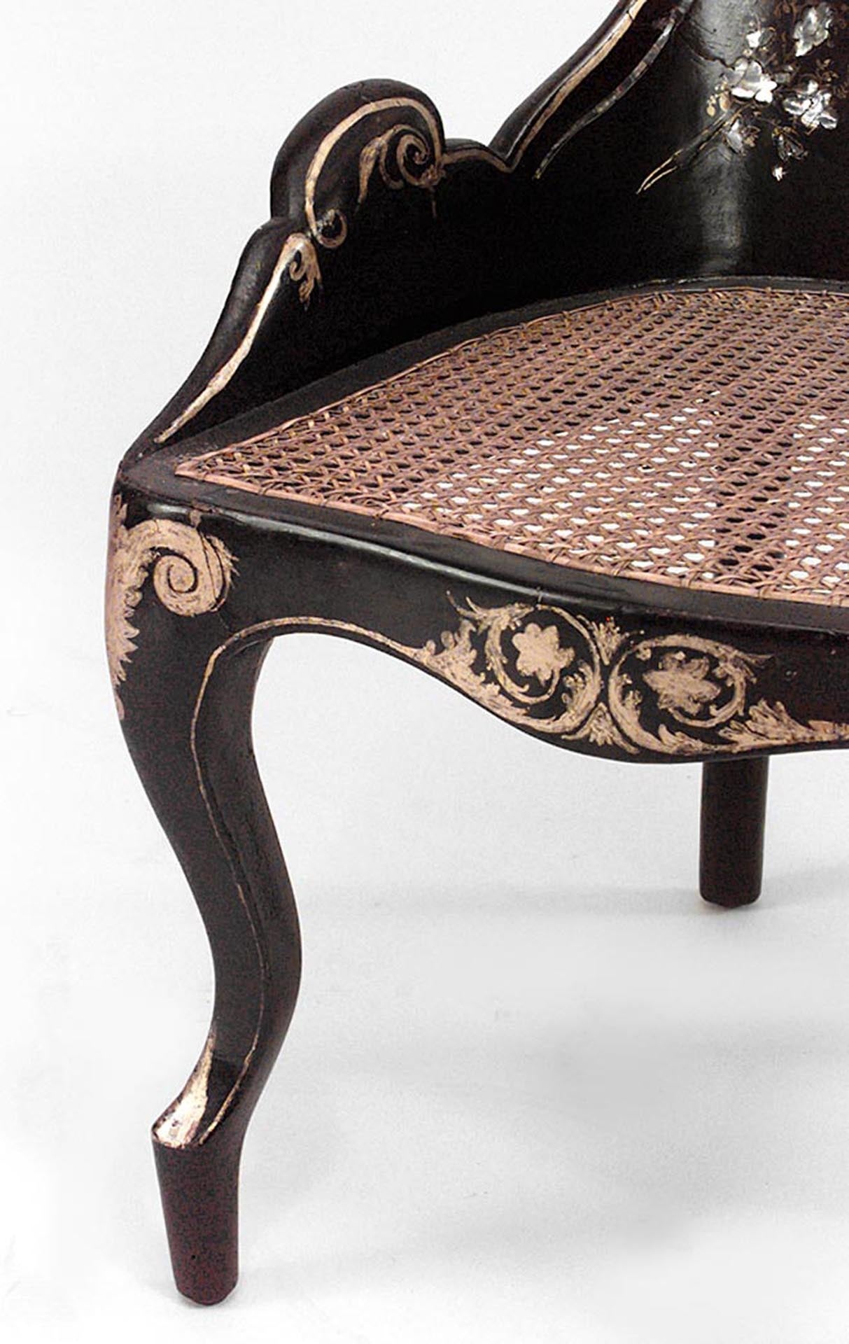 19th c. English Papier Mache Pearl-Inlaid Lacquered Side Chair In Good Condition In New York, NY