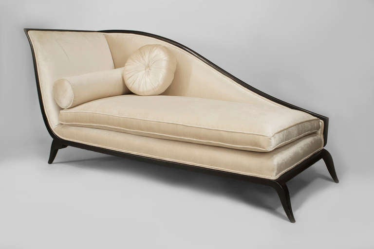 French Art Deco Upholstered Sleigh Back Recamier In Good Condition In New York, NY