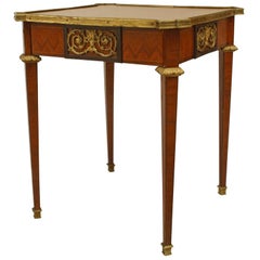 Table d'extrémité en parqueterie française Louis XVI