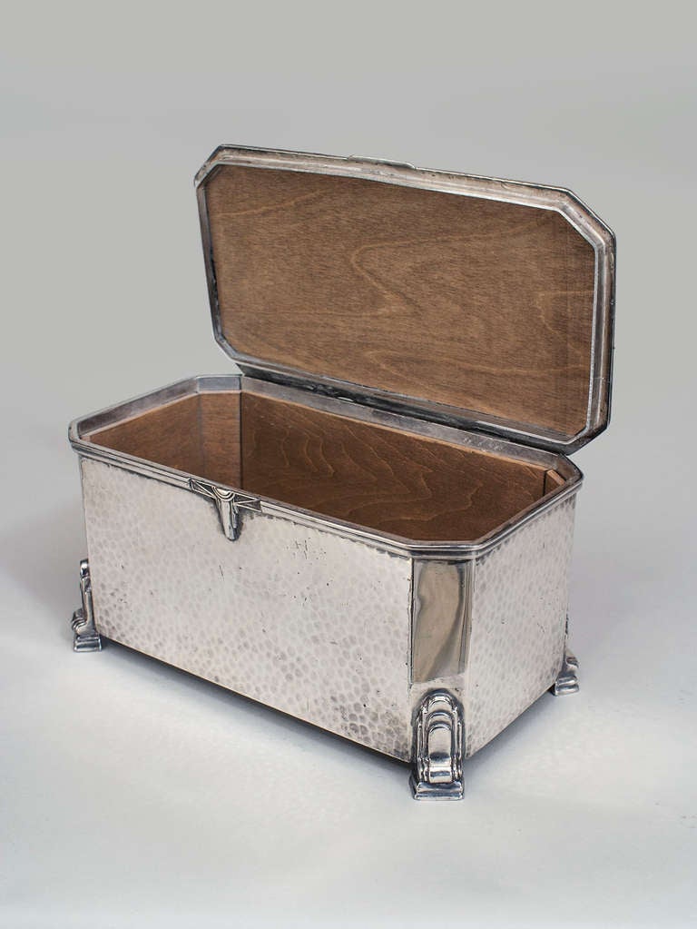 English Art Deco Silver and Tri-Tone Shagreen Box In Excellent Condition In New York, NY