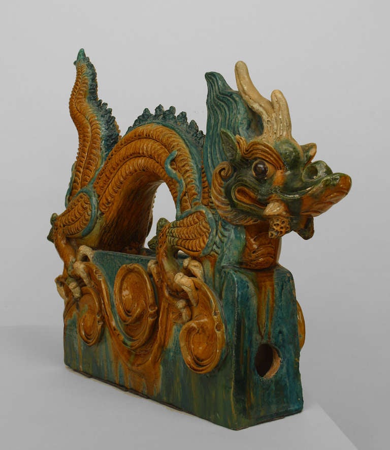 Pair Of Chinese Ming Dynasty Dragon Roof Tiles In Good Condition In Queens, NY