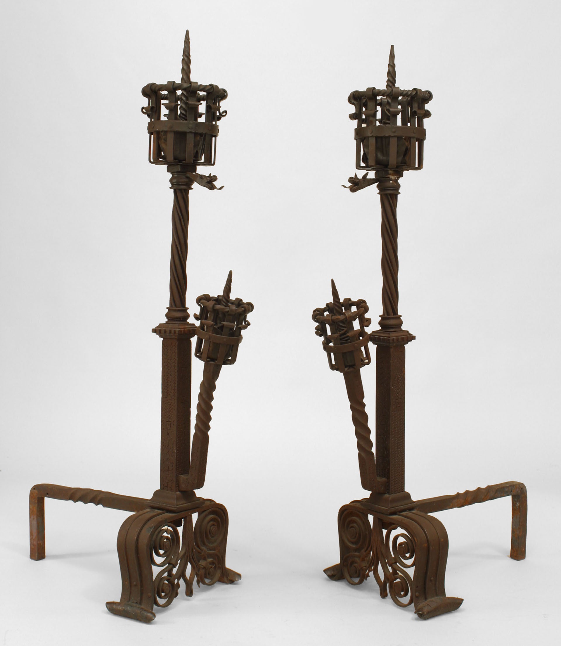 Pareja de morillos de hierro forjado del Renacimiento italiano de Samuel Yellin en venta