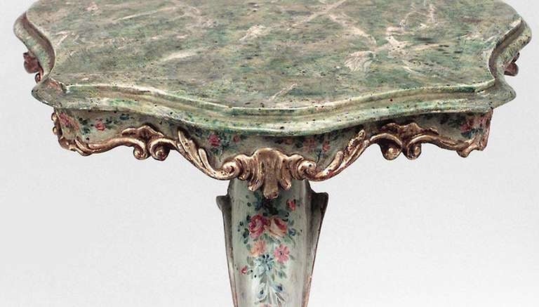 Paar italienische venezianische florale Pedestale (19. Jahrhundert) im Angebot