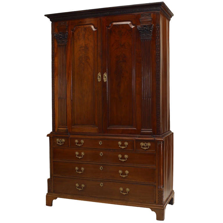 Georgian mahogany cabinet, 18th century, offered by Newel
