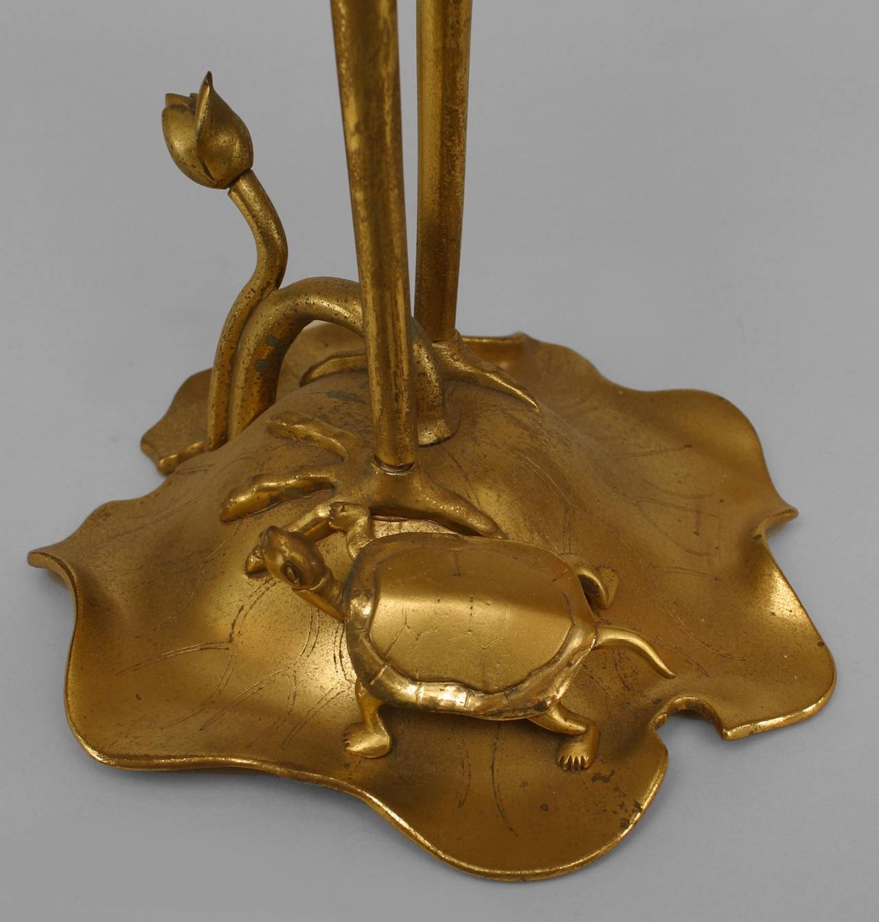 Coppia di candelabri in bronzo Dore Heron in stile Reggenza inglese In condizioni buone in vendita a Queens, NY