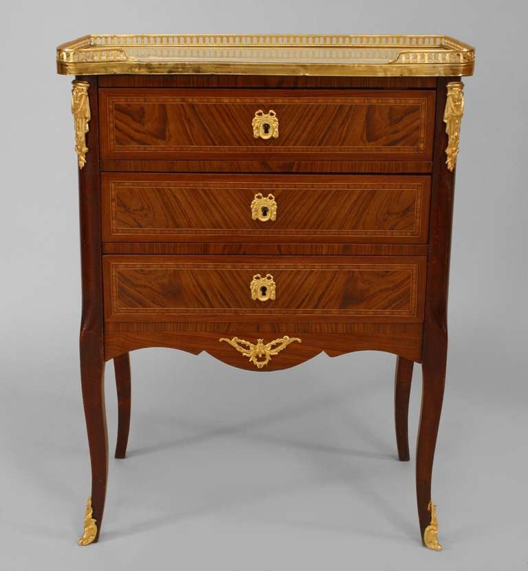 French Louis XV Style Kingwood Chest In Excellent Condition In New York, NY