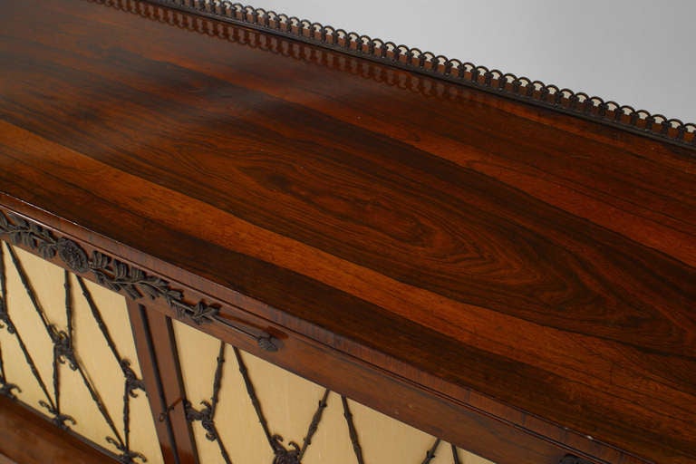 A Fine English Regency Rosewood and Bronze Mounted Sideboard In Excellent Condition In New York, NY