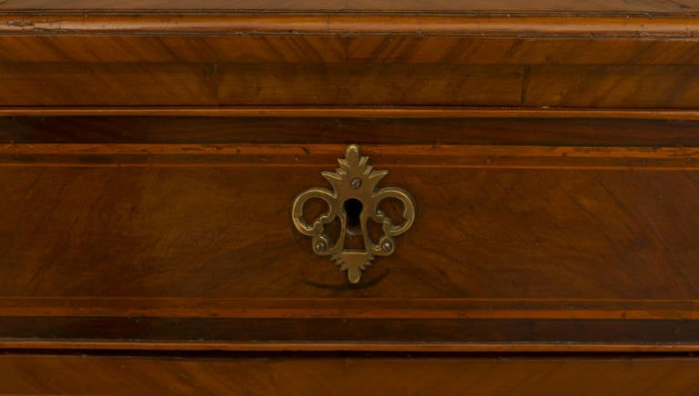 Late 18th or Early 19th c. Italian Neoclassic Inlaid Walnut Desk In Good Condition In New York, NY