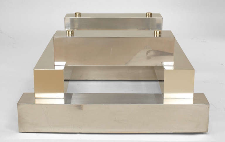 Verre Table basse moderne américaine en aluminium et laiton de style Cityscape de Paul Evans en vente