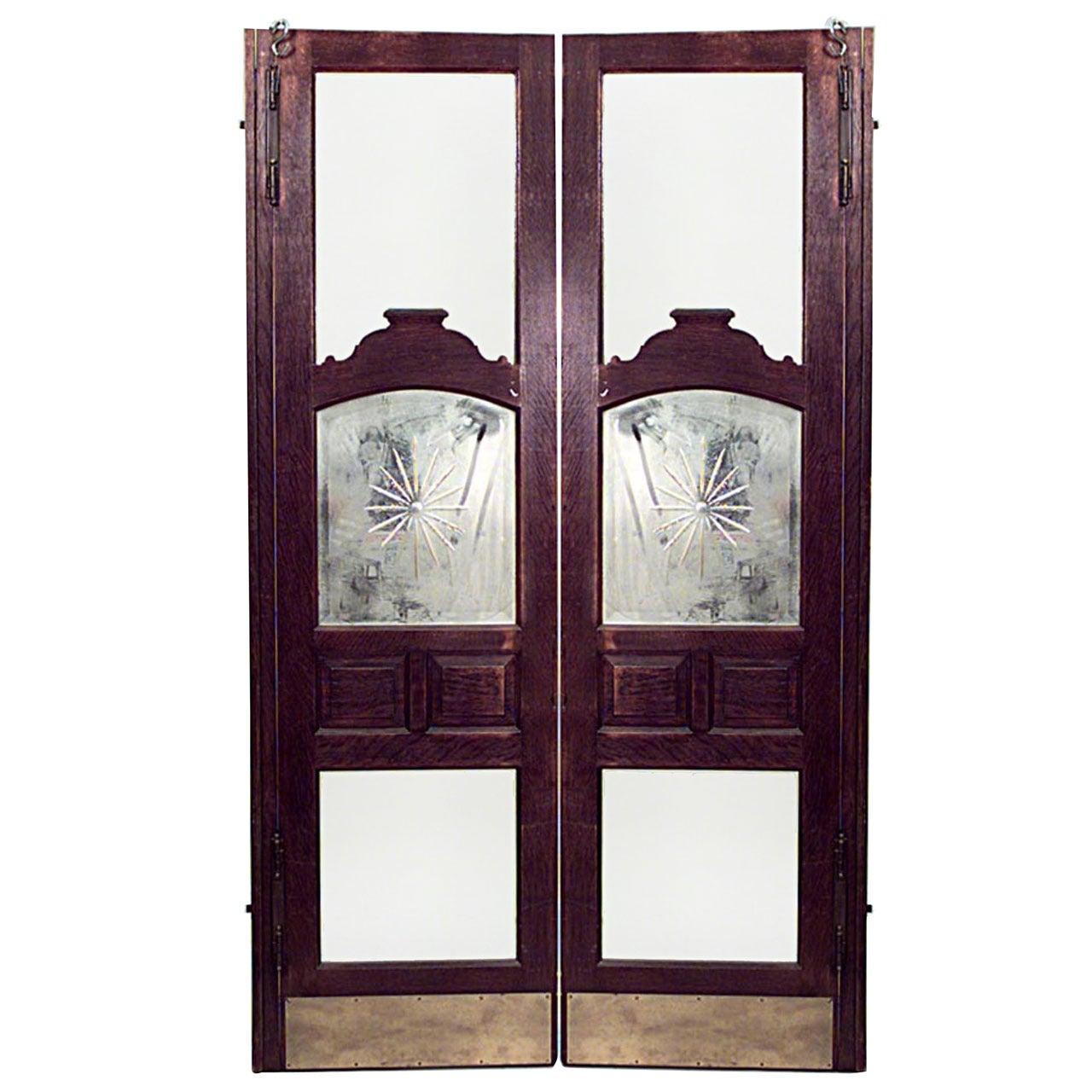 Paar amerikanische viktorianische Saloon-Türen aus Eichenholz im Angebot