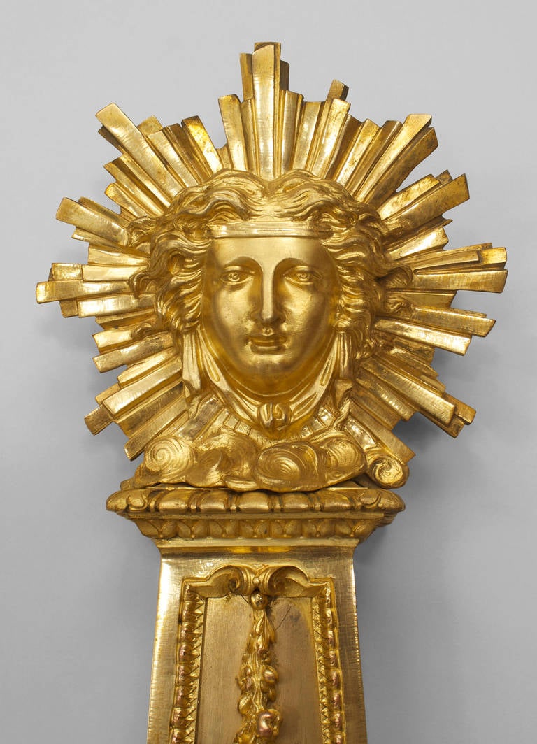 Paar Louis XVI-Goldbronze-Wanduhren und Barometer im Zustand „Gut“ im Angebot in New York, NY