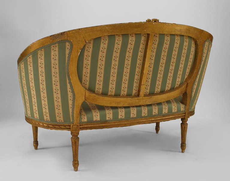 French Louis XVI Green Striped Upholstery In Excellent Condition For Sale In New York, NY