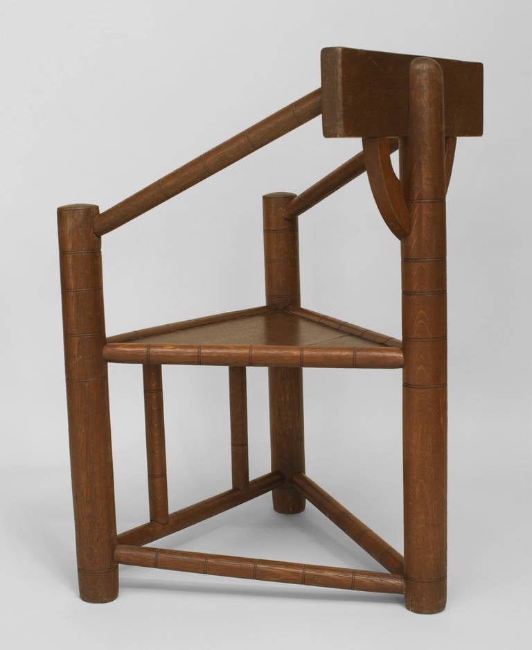 XIX secolo Coppia di poltrone triangolari inglesi in Oak in vendita