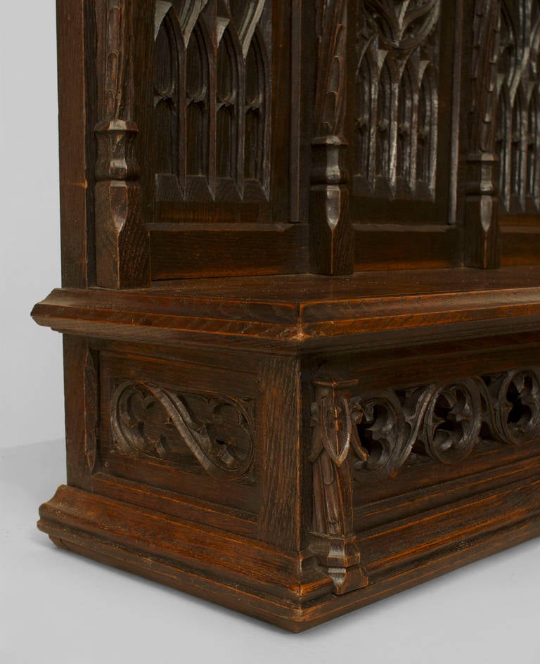 English Gothic Oak Altar In Good Condition For Sale In Queens, NY