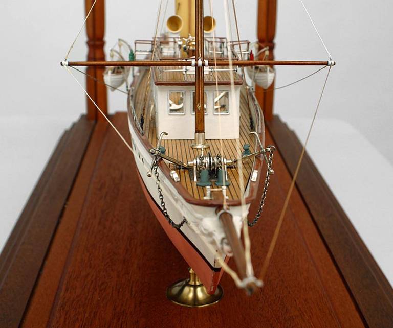 Victorian Schooner Ship Model in Glass Case In Good Condition For Sale In New York, NY