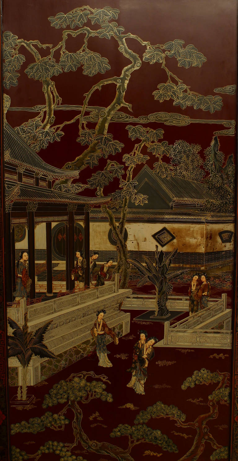 Chinese Quing Dynasty Red Lacquered 4-Fold Screen In Good Condition For Sale In New York, NY