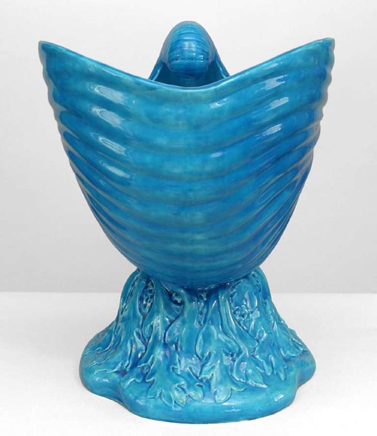 Maceta Victoriana Inglesa de Mayólica Azul Nautilus Shell Pintado en venta
