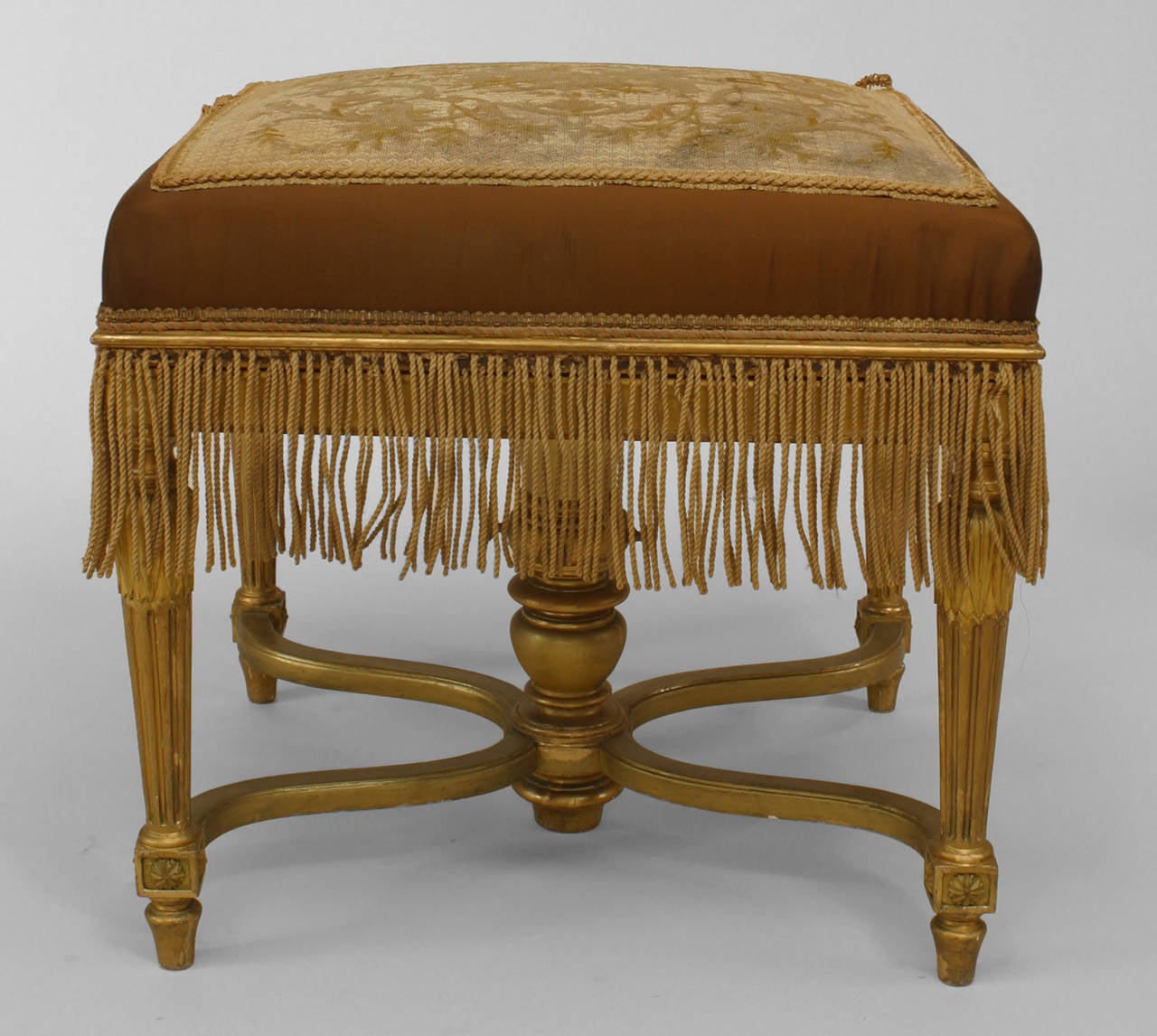 French Louis XVI Style Embroidered Bench with Fringe Trim In Good Condition For Sale In New York, NY